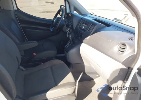 2015 Nissan Nv200 S из США, поврежденный, VIN 3N6CM0KN4FK701438